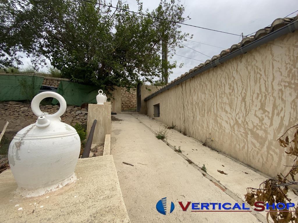 For sale of chalet in Villena