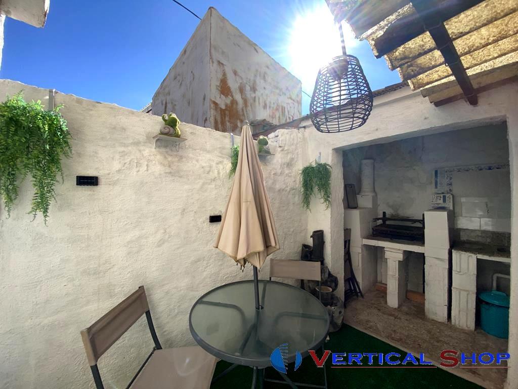 For sale of house in Caudete