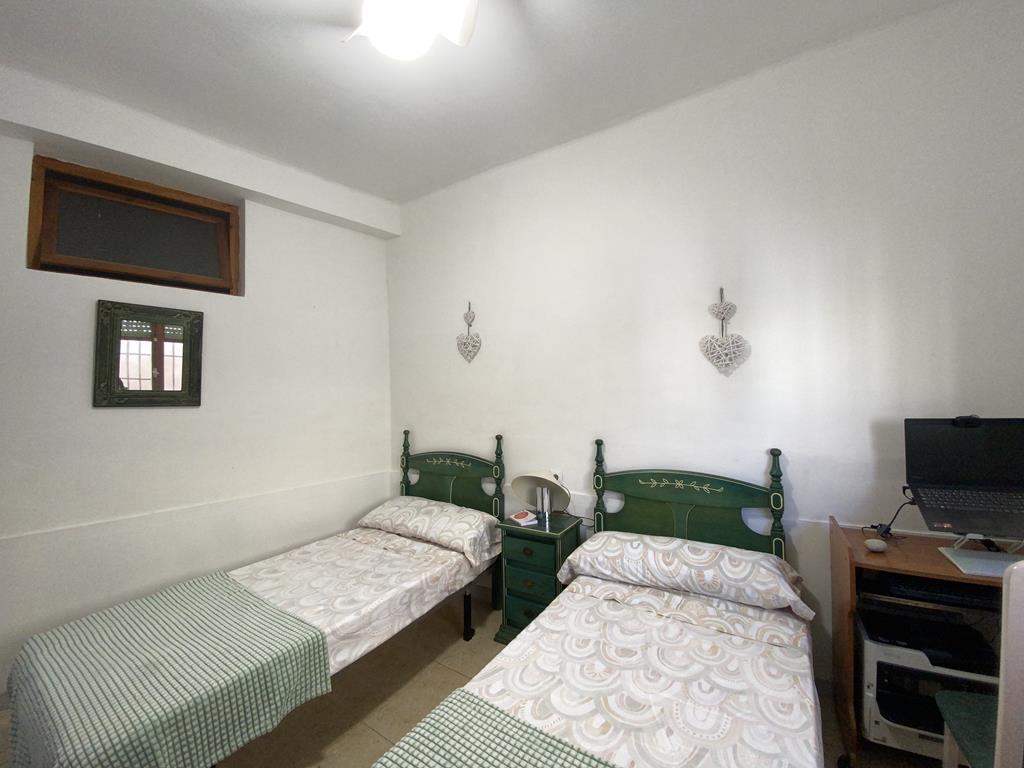 For sale of house in Caudete