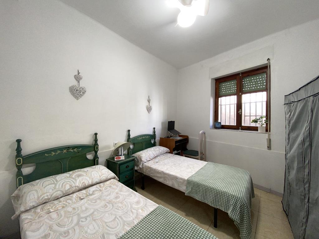 For sale of house in Caudete