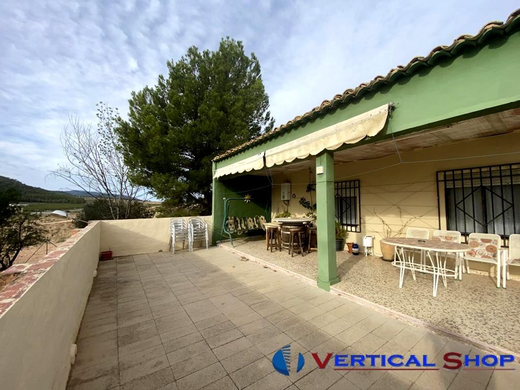 For sale of chalet in Villena