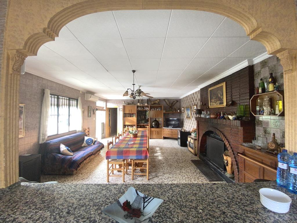 For sale of chalet in Villena