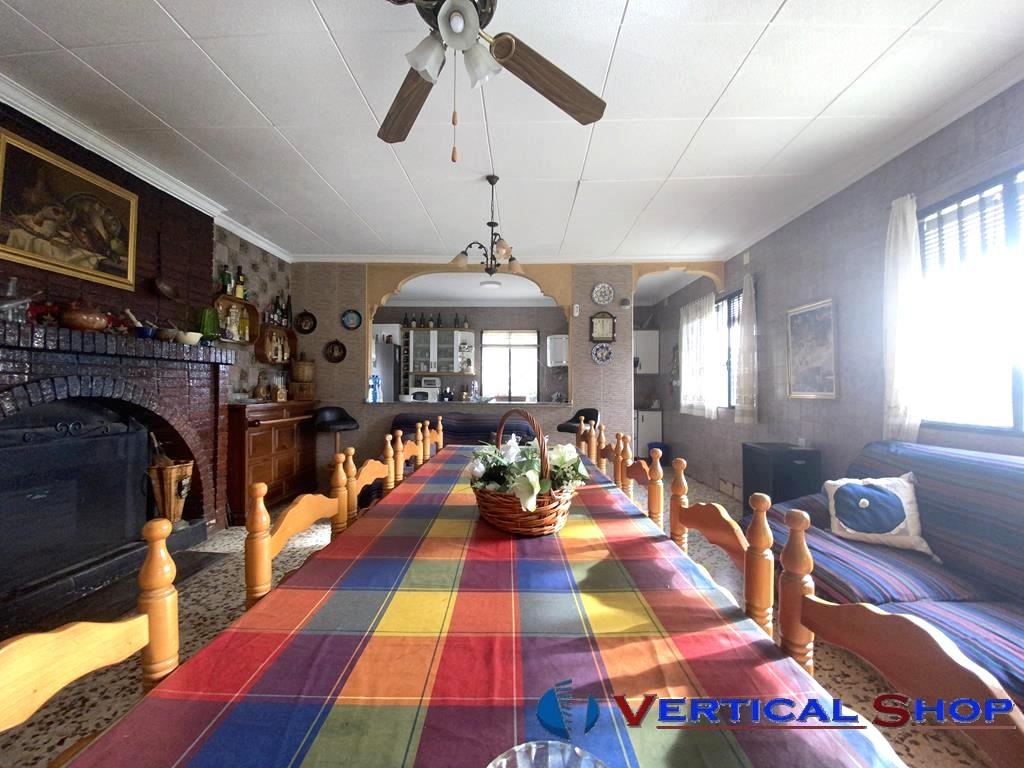 For sale of chalet in Villena