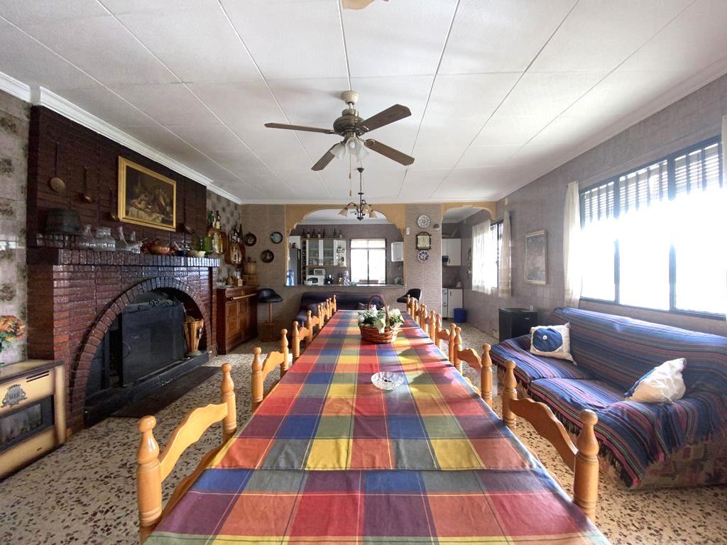 For sale of chalet in Villena