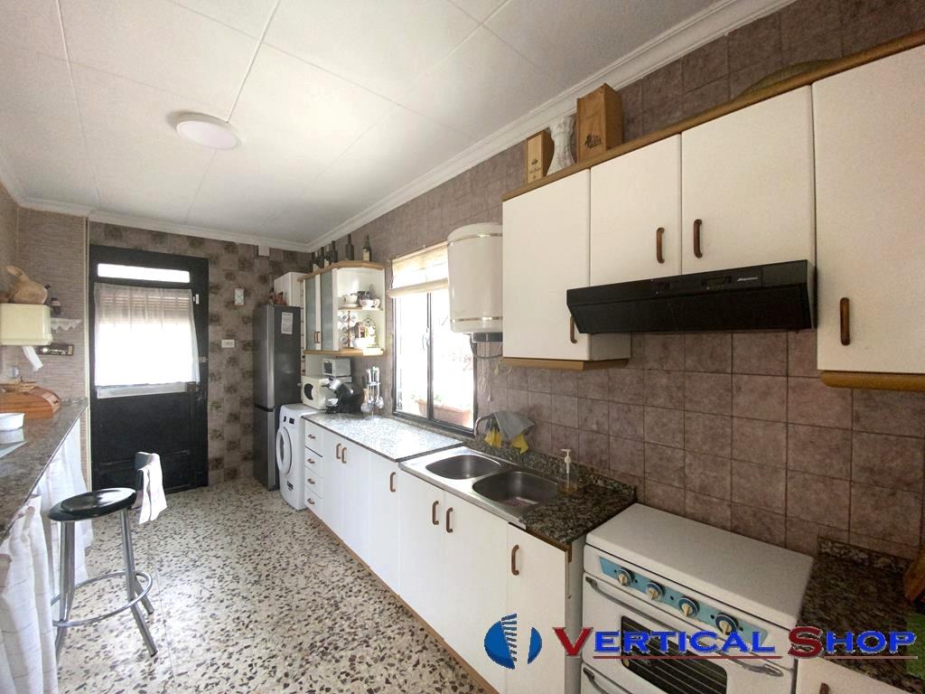 For sale of chalet in Villena