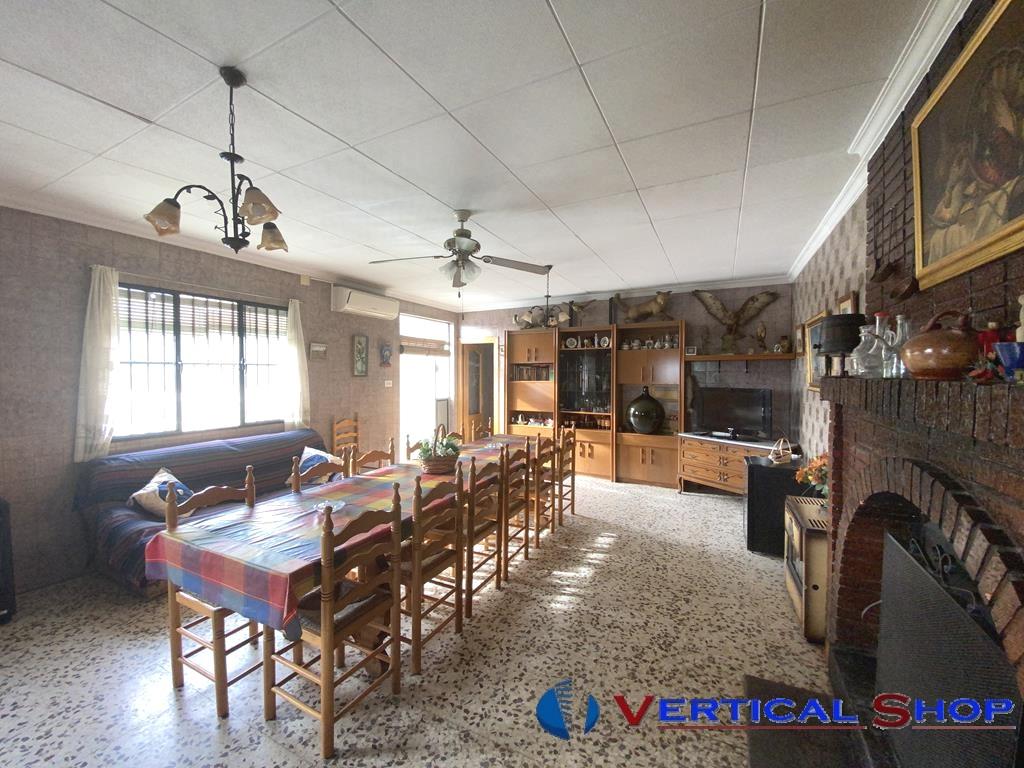 For sale of chalet in Villena