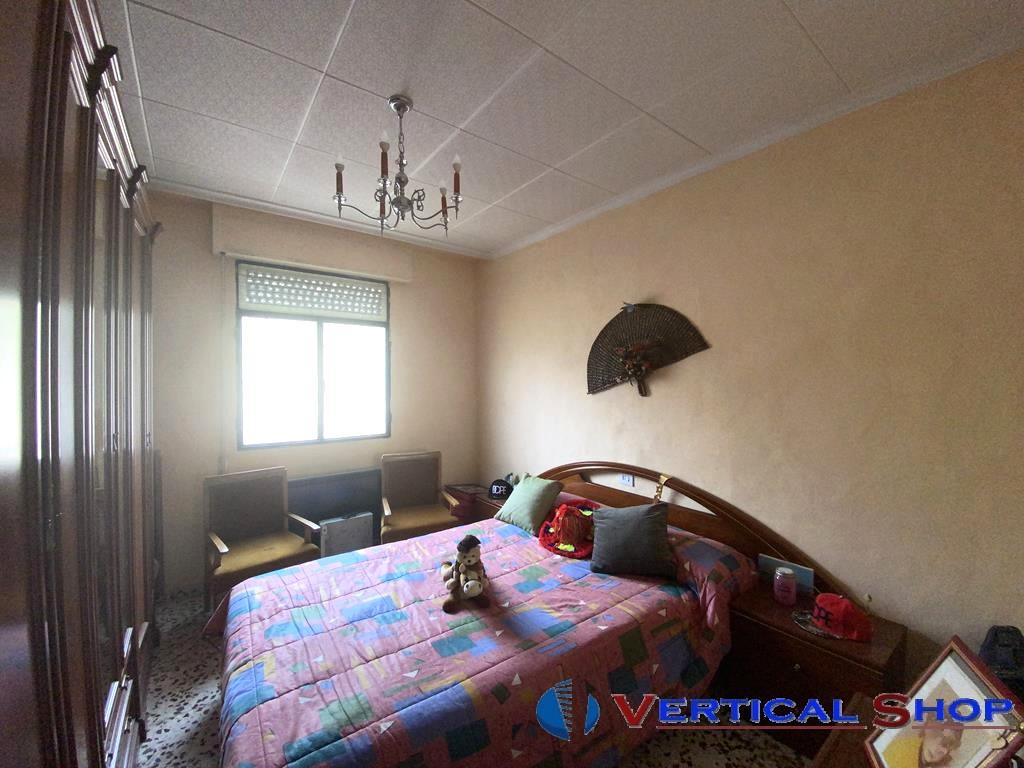 For sale of chalet in Villena