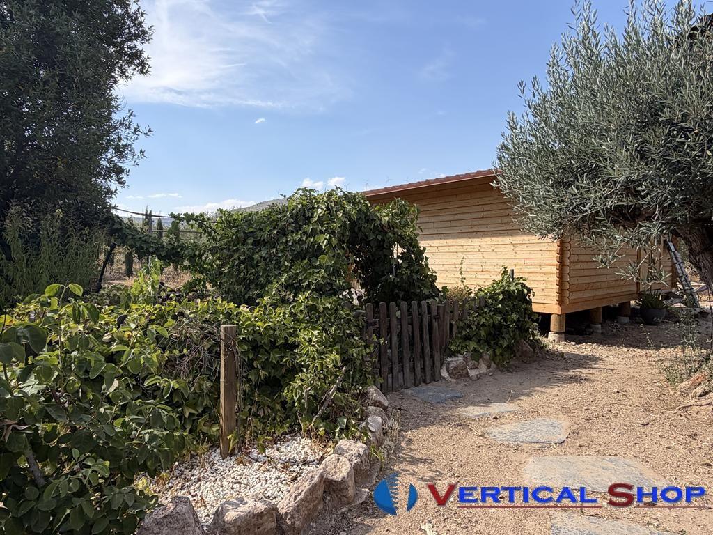 For sale of chalet in Caudete