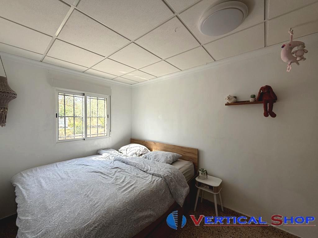 For sale of chalet in Caudete