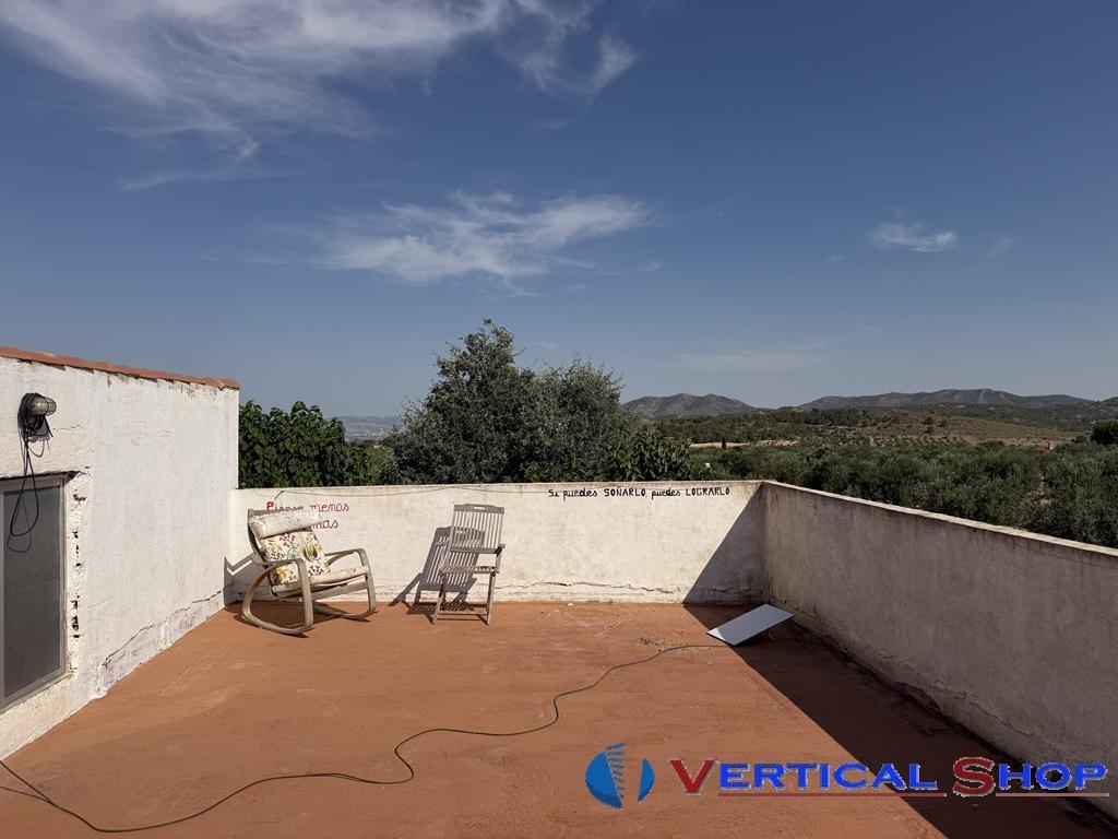 For sale of chalet in Caudete