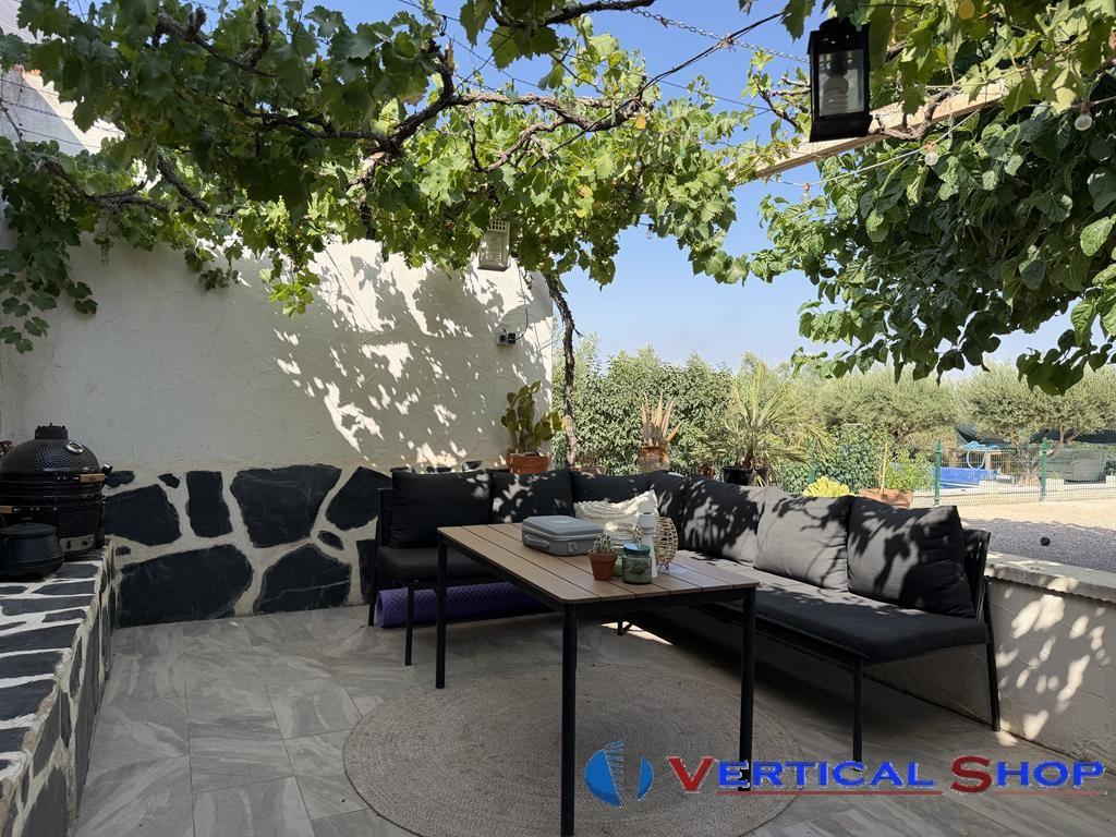 For sale of chalet in Caudete