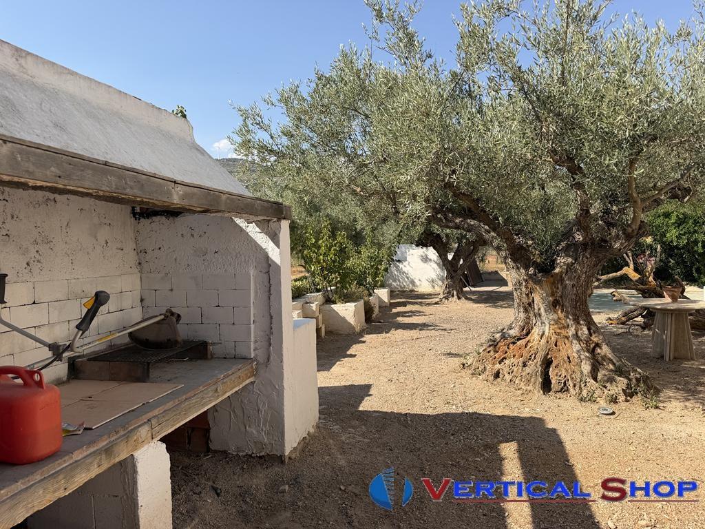 For sale of chalet in Caudete