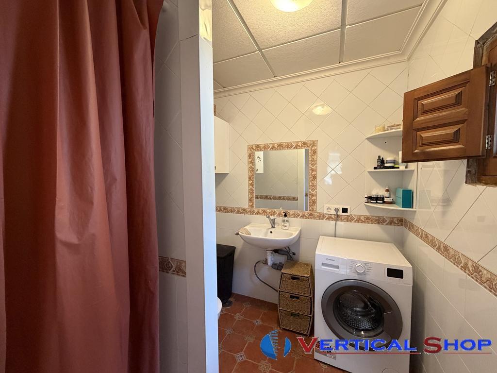For sale of chalet in Caudete