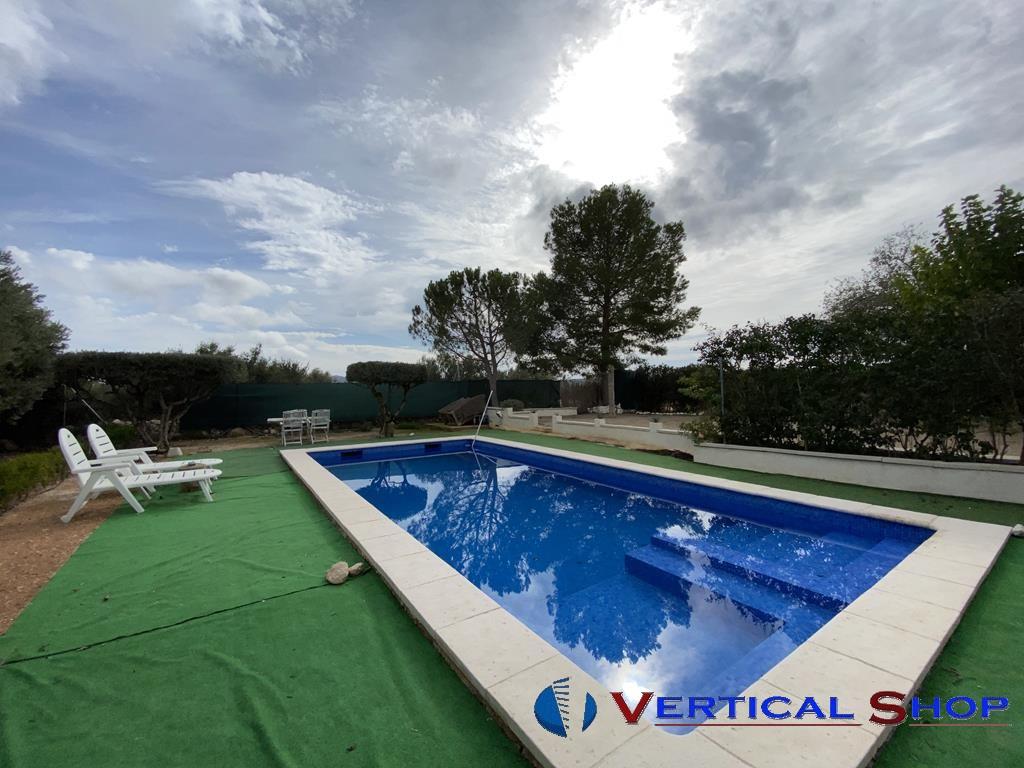 Venta de chalet en Caudete