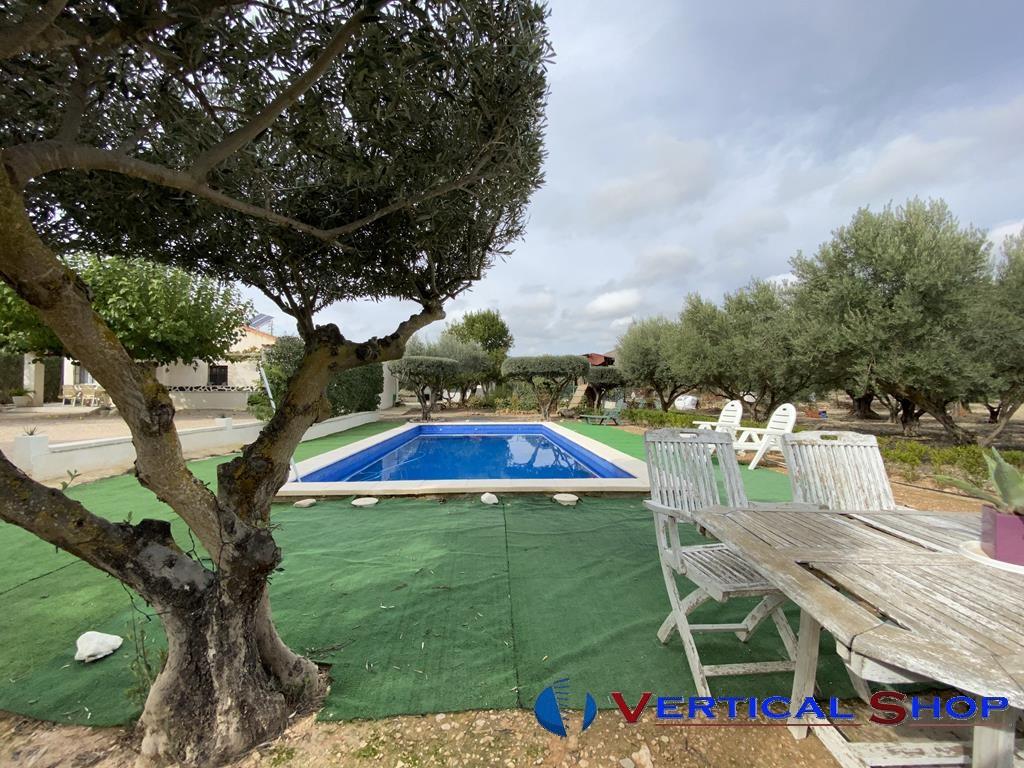 Venta de chalet en Caudete