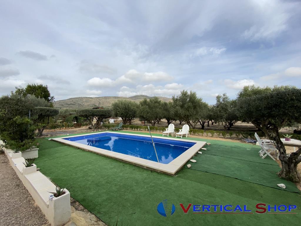 Venta de chalet en Caudete