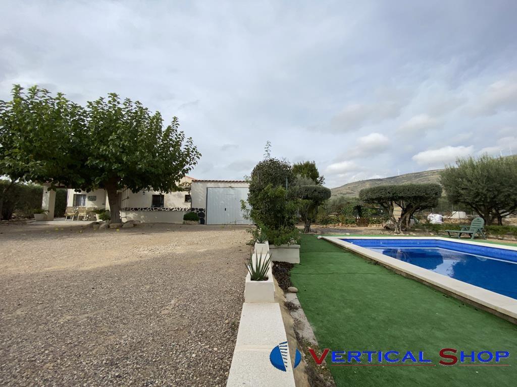 Venta de chalet en Caudete