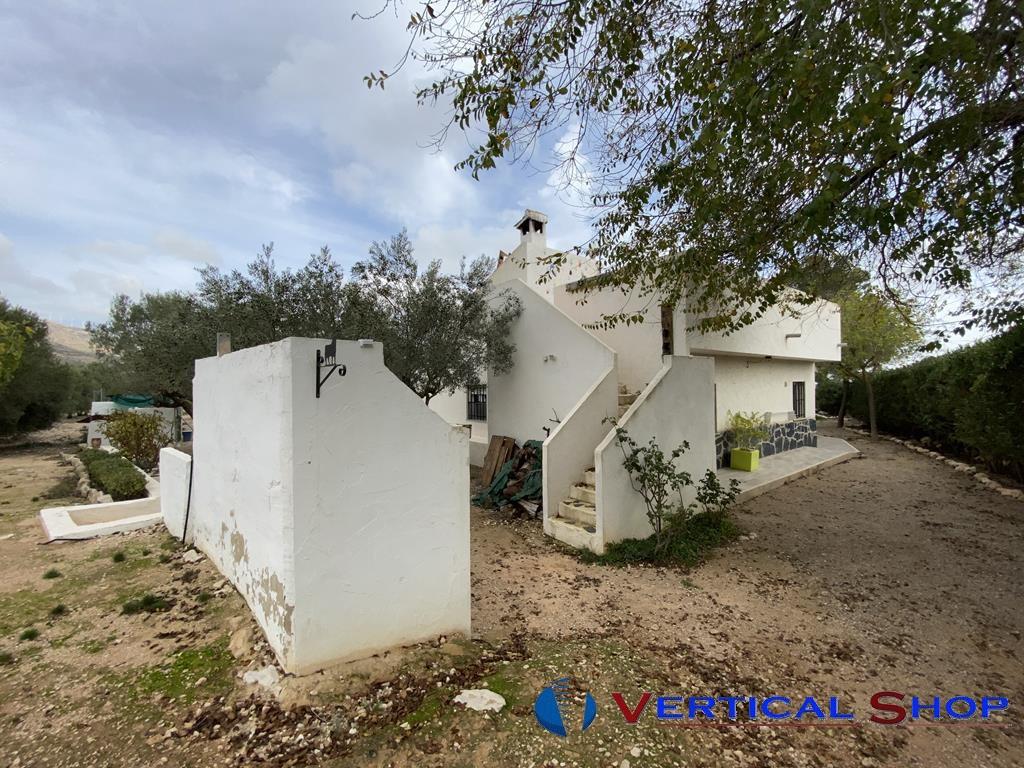 Venta de chalet en Caudete