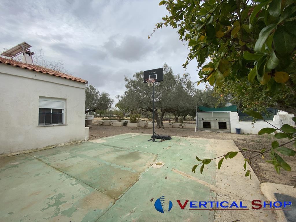 Venta de chalet en Caudete