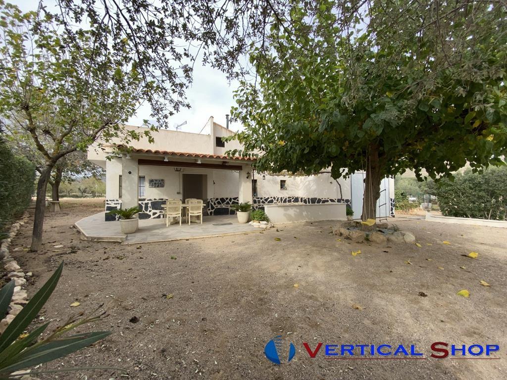 Venta de chalet en Caudete