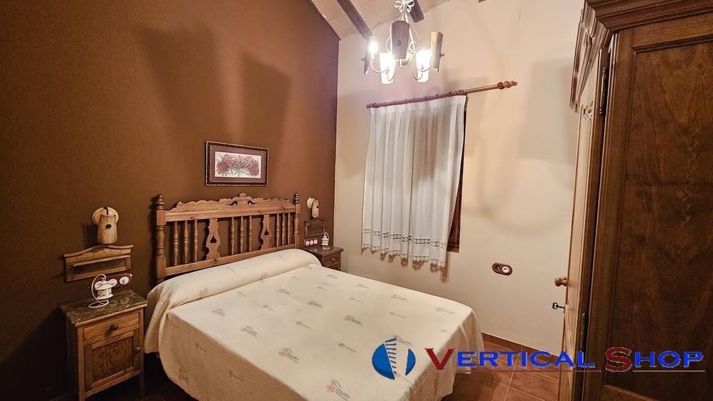 For sale of house in Villena