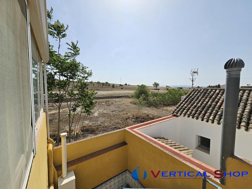For sale of house in Villena