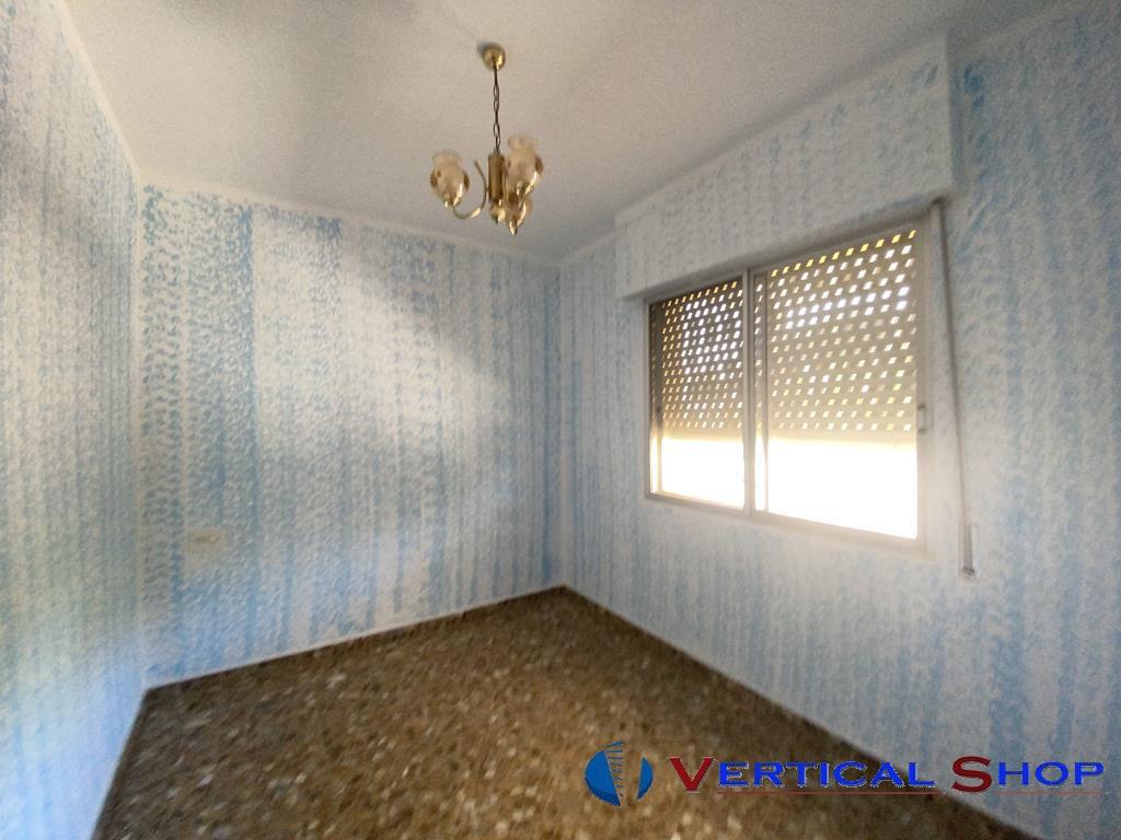 For sale of chalet in Caudete