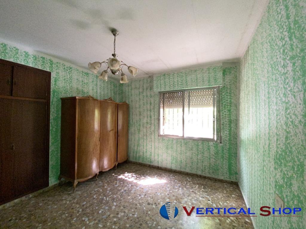 For sale of chalet in Caudete