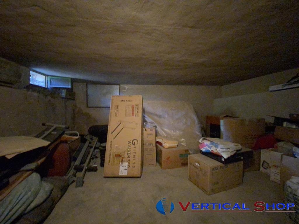 For sale of chalet in Caudete
