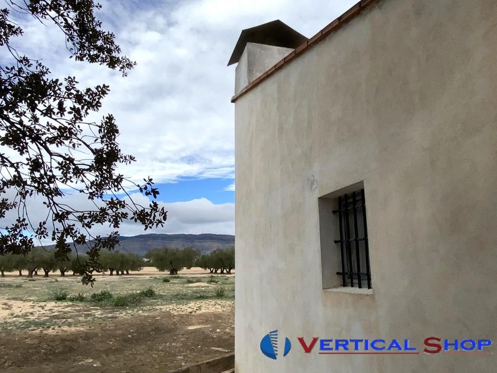 For sale of flat in Caudete
