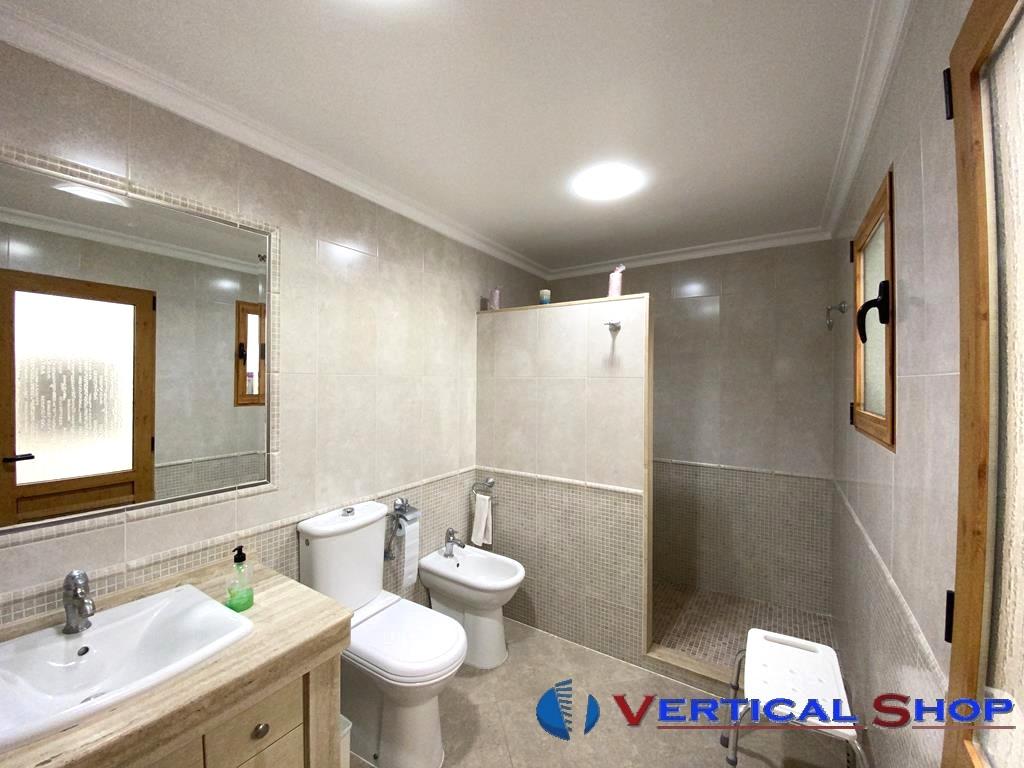 Venta de casa en Caudete