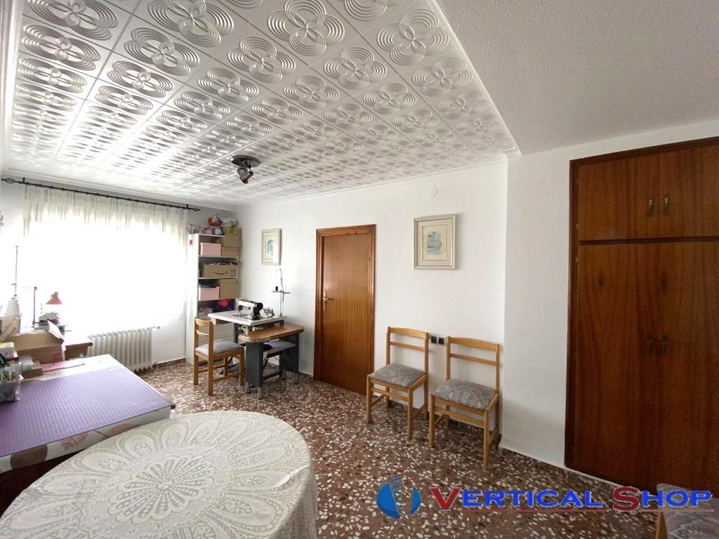 Venta de casa en Caudete