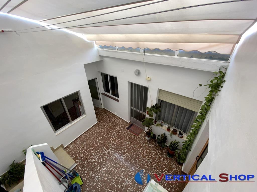 Venta de casa en Caudete