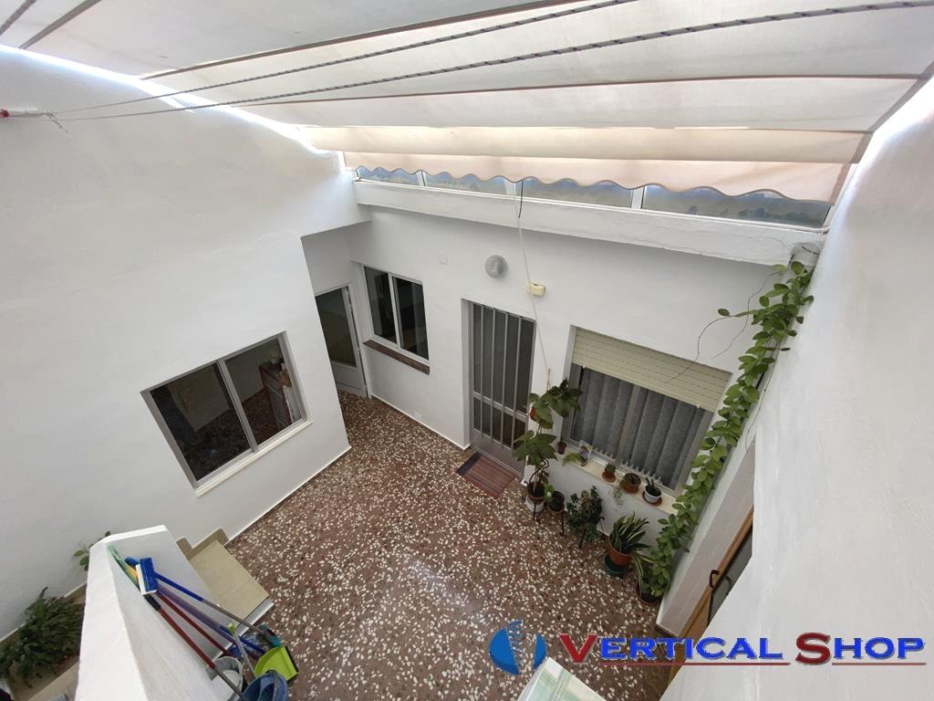 Venta de casa en Caudete