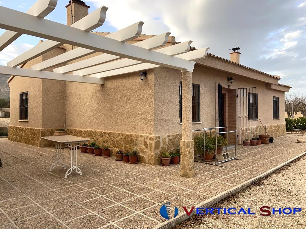 Venta de chalet en Caudete