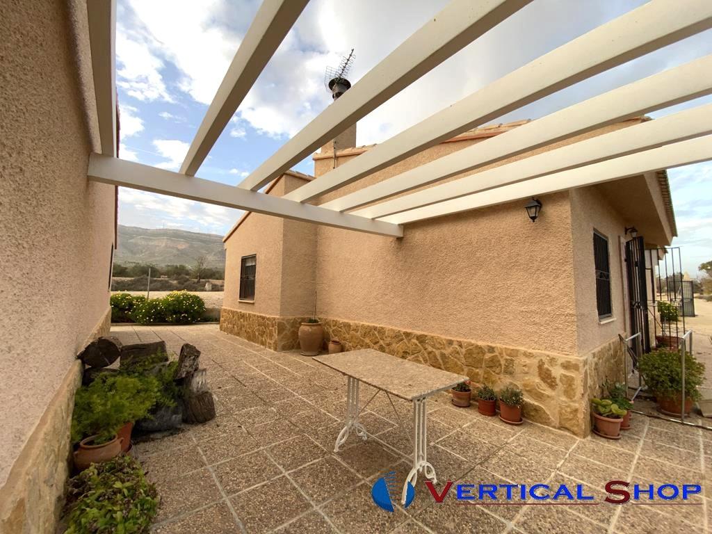 Venta de chalet en Caudete