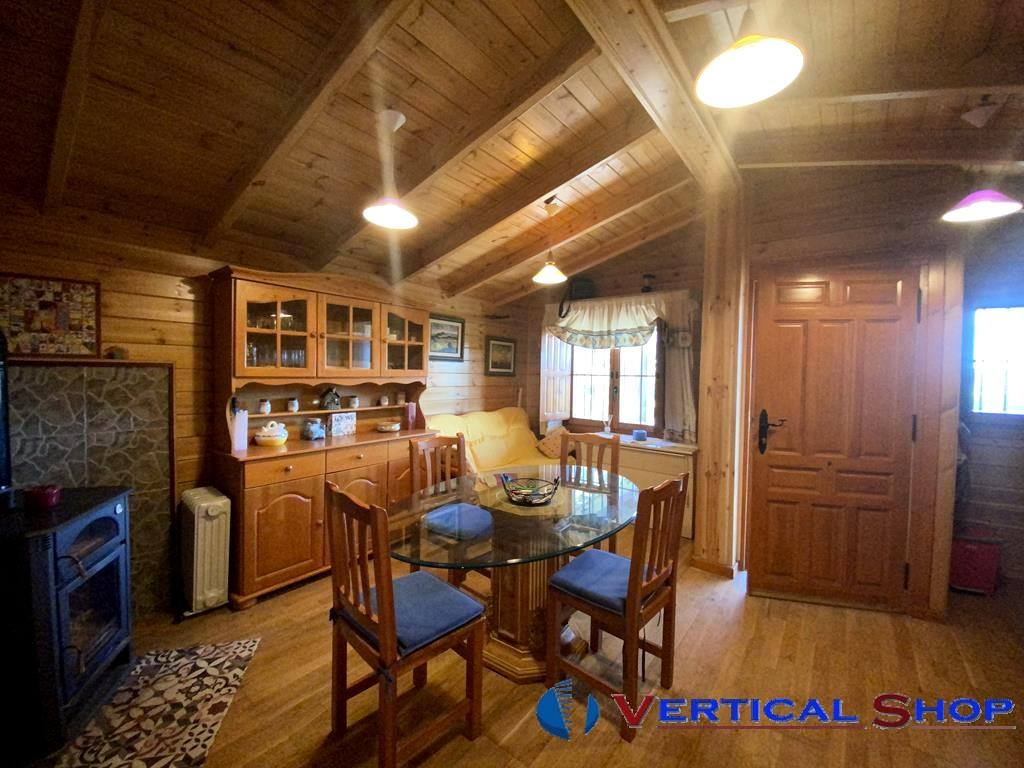 For sale of chalet in Caudete