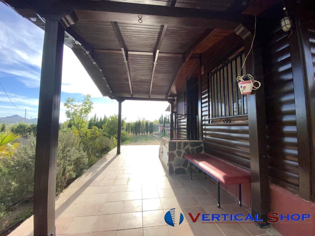 For sale of chalet in Caudete