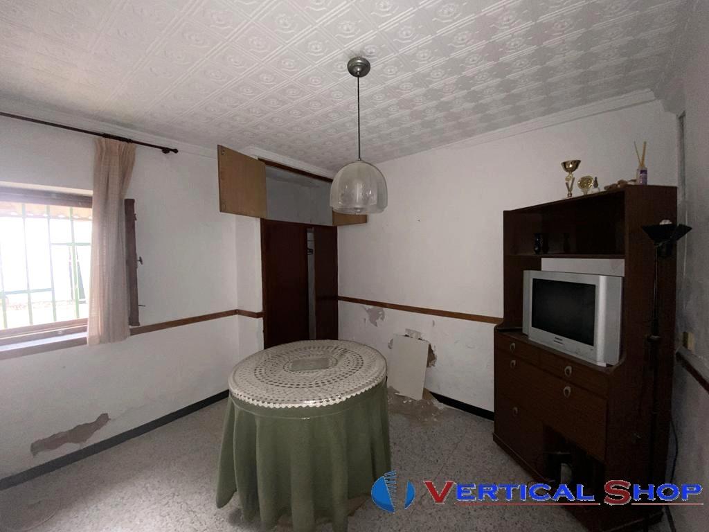 For sale of house in Caudete