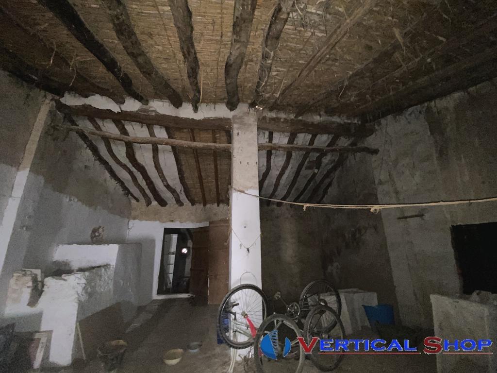 For sale of house in Caudete
