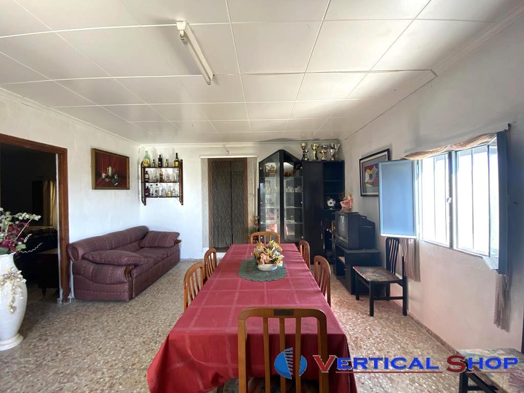 For sale of chalet in Caudete