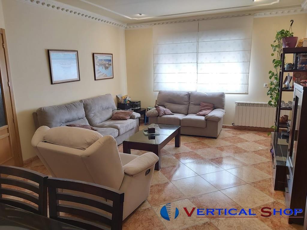 For sale of bungalow in Caudete