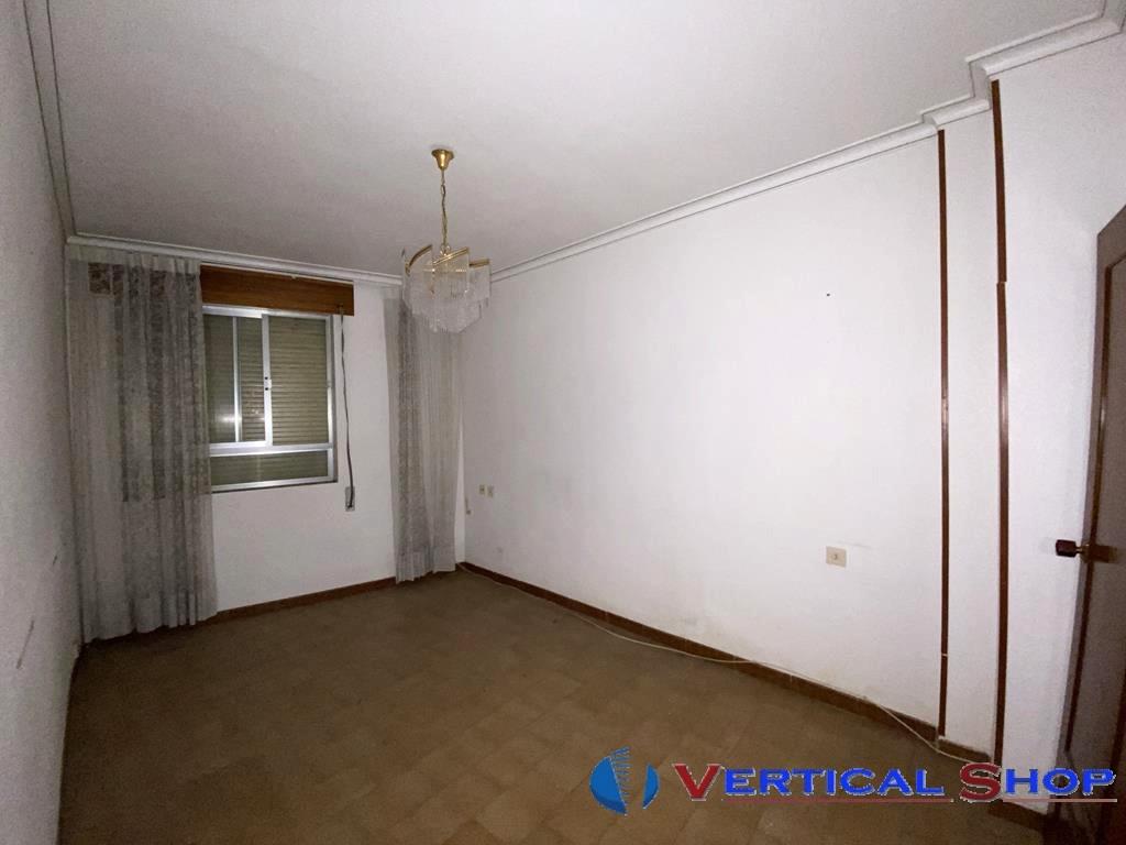 For sale of house in Caudete
