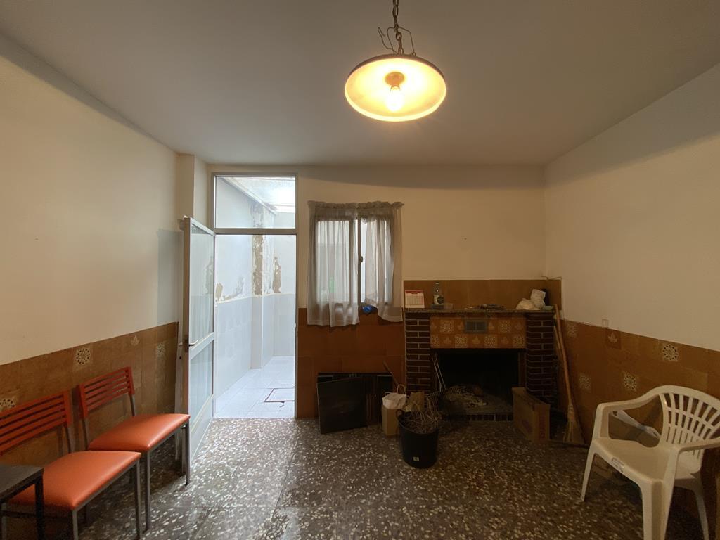 For sale of house in Caudete