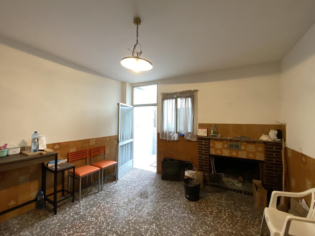 For sale of house in Caudete