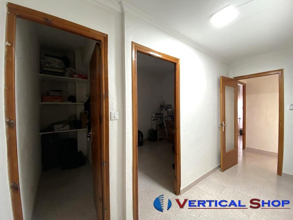 For sale of house in Caudete