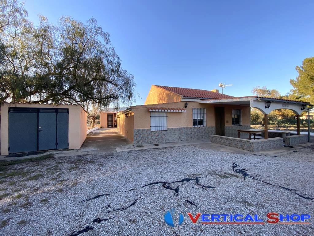 Venta de chalet en Caudete
