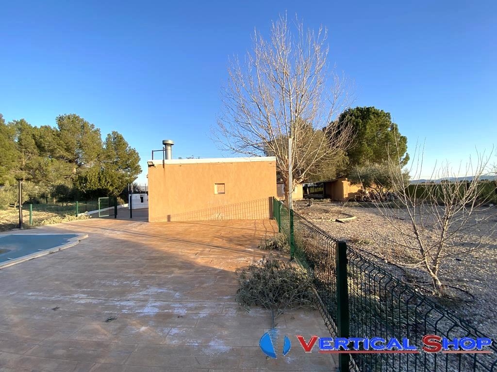Venta de chalet en Caudete