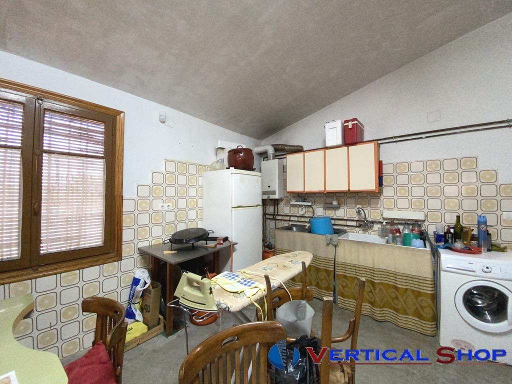 For sale of chalet in Caudete