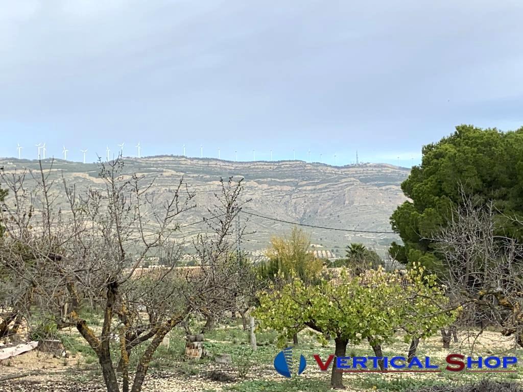 For sale of chalet in Caudete
